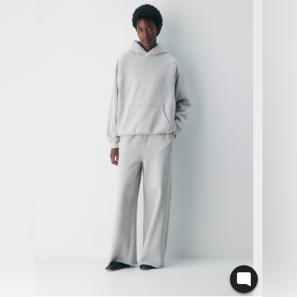 Aritzia cozy sweatfleece boyfriend hoodie